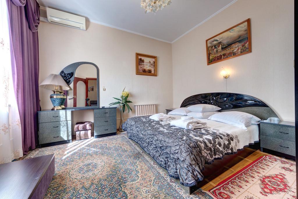 Aleksandria Hotel Kiev Buitenkant foto