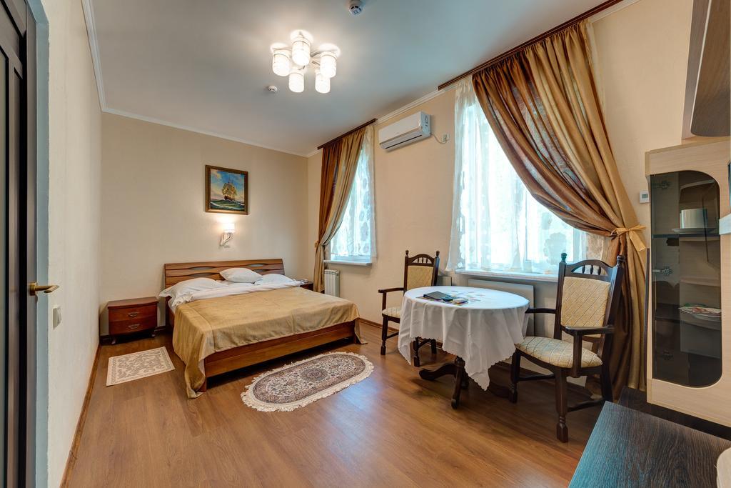 Aleksandria Hotel Kiev Buitenkant foto