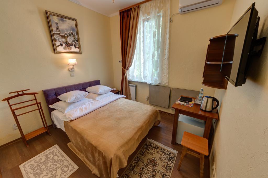 Aleksandria Hotel Kiev Buitenkant foto