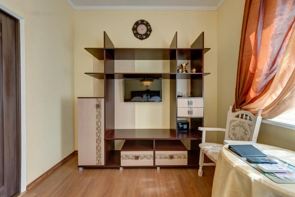 Aleksandria Hotel Kiev Buitenkant foto
