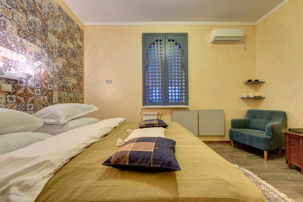 Aleksandria Hotel Kiev Buitenkant foto